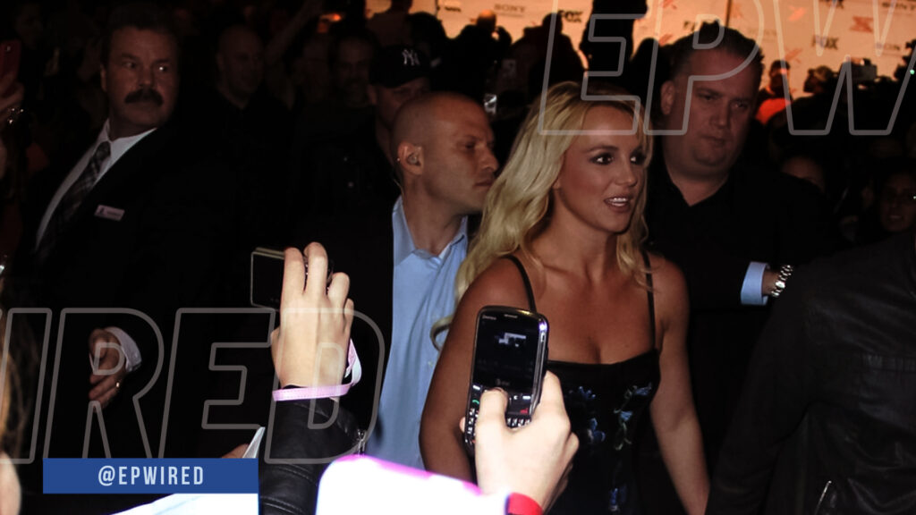 Britney Spears fires security team